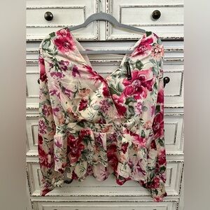 *NWT* EXPRESS Women’s Floral Blouse | Size L
